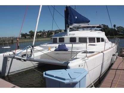 Charter Catamaran Lagoon 380 S2 Ibiza