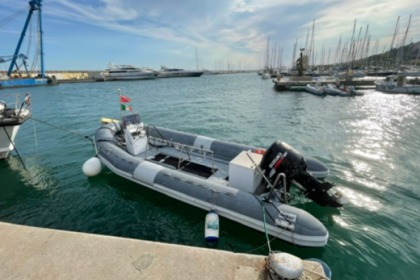 Hyra båt RIB-båt Zodiac Zodiac Bombard 730 Santo Stefano al Mare