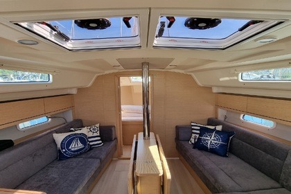 Miete Segelboot Hanse Yachts Hanse 348- 3 cab. Pula