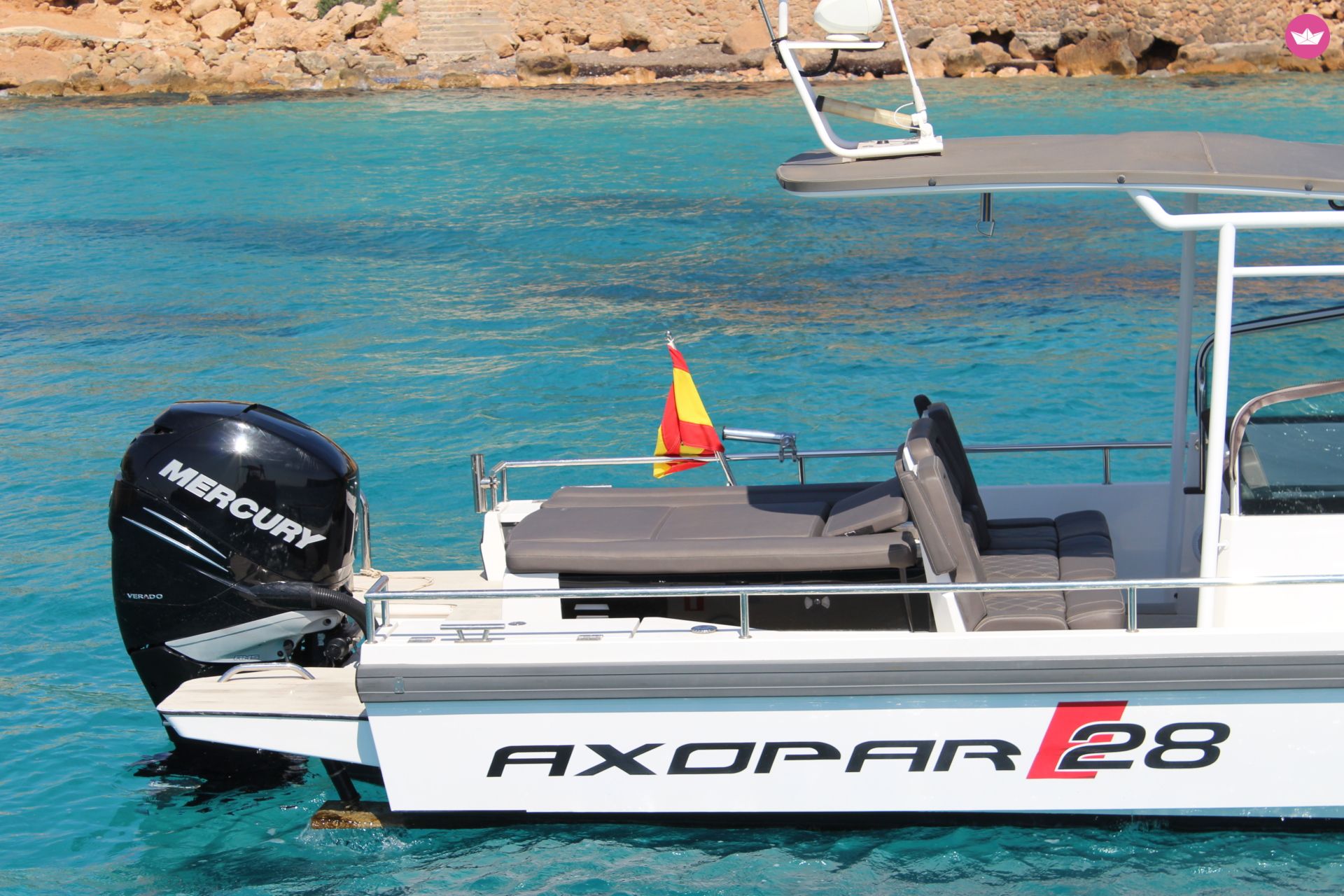 Bateau à moteur Axopar 28 T-top 300cv 5