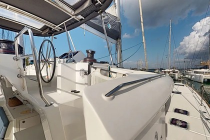 Hire Catamaran  Lagoon 450 Fly Lefkada