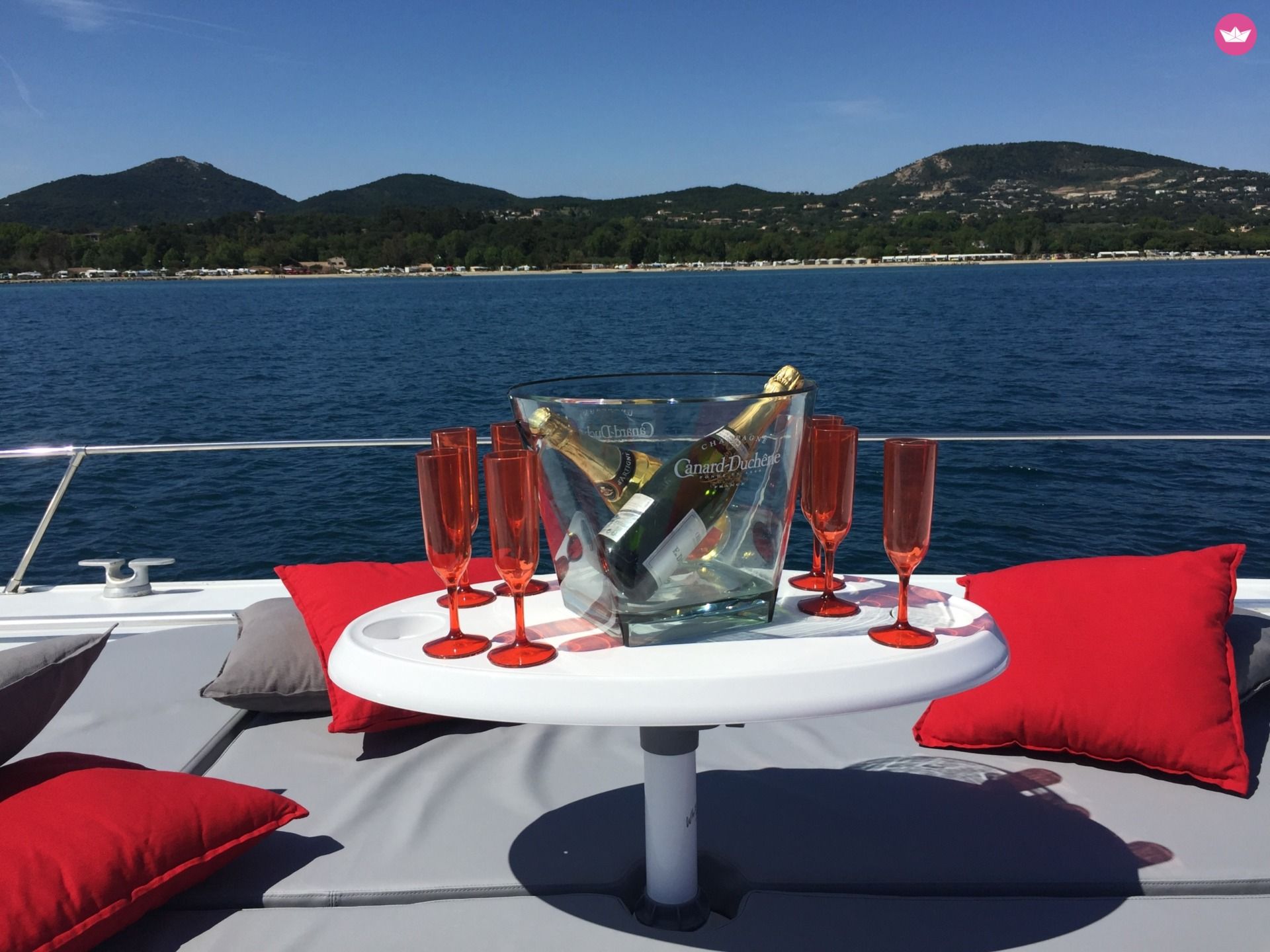 Charter motorboat in Saint-Tropez  