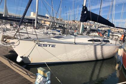 Charter Sailboat Rainbow 12 Lisboa