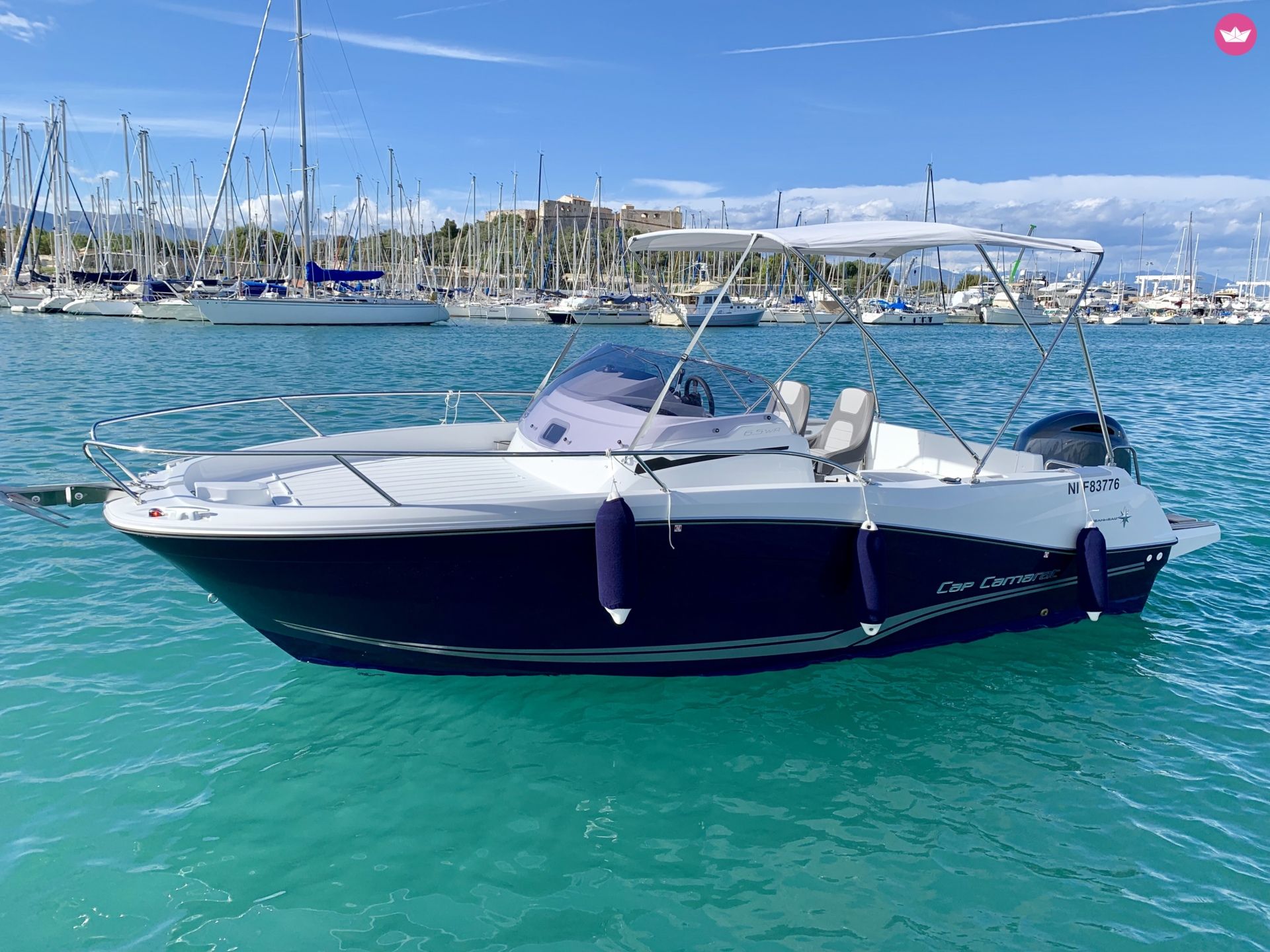 Jeanneau Cap Camarat 6.5 Wa Série 3 De 2019 à Antibes à louer
