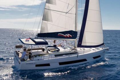 Charter Sailboat  Moorings 41.3 Road Town