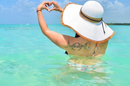 PRIVATE BOAT TO VISIT Exciting-PrIvate Island Hopper: Affordable Charter with Crew