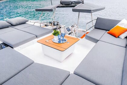 Rental Catamaran Fountaine Pajot Tanna 47 Saint Vincent and the Grenadines