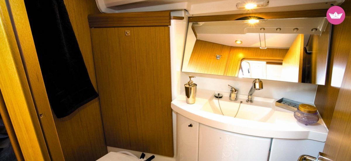 Rental Sailboat Jeanneau Sun Odyssey 39I Athens