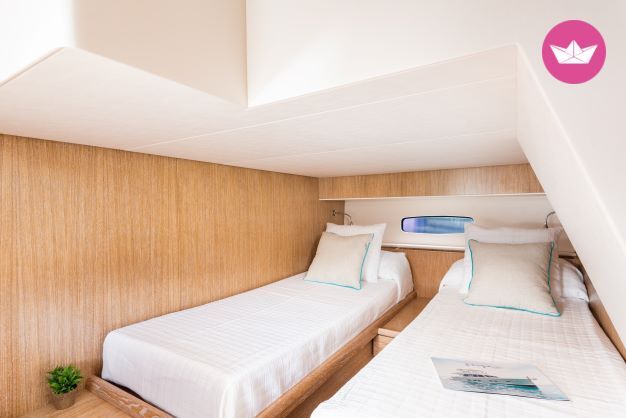 Bateau à moteur SASGA YACHTS MENORQUIN 34 HT 540cv 7
