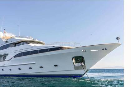 Luxury Benetti .Ready to Host You