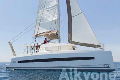 Hyra båt Katamaran BALI - CATANA 4.0 Korfu
