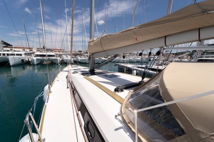 Hyra båt Segelbåt Dufour Yachts Dufour 460 GL Pirovac
