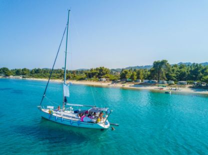 Charter Sailboat Bavaria 44 Halkidiki
