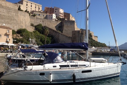 Hire Sailboat JEANNEAU SUN ODYSSEY 44I PERFORMANCE Toulon