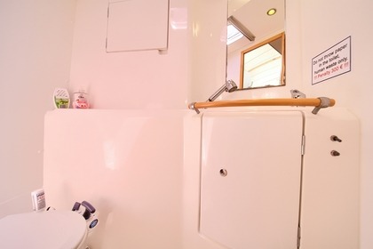 Lagoon 380 - 4 + 2 cab. - Xenia - 2013.