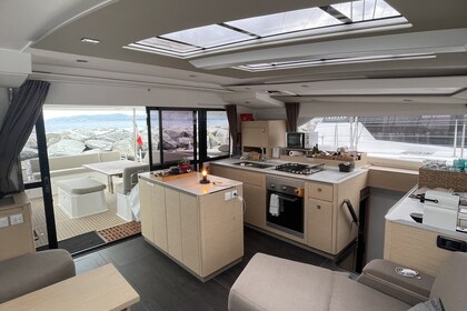 Hire Catamaran Fountaine Pajot Fountaine Pajot Aura 51 - 5 + 1 cab. Saint-Raphaël