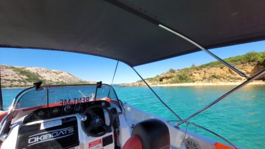 Lun Motorboat Oki boats Barracuda 545 alt tag text