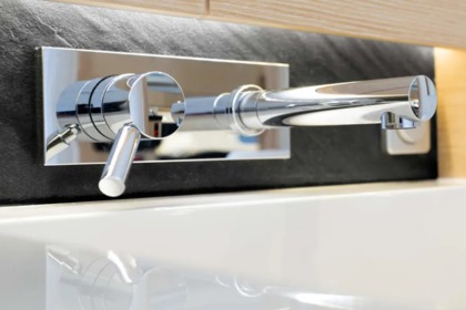 Alugue este veleiro Hanse 348 para conhecer costas