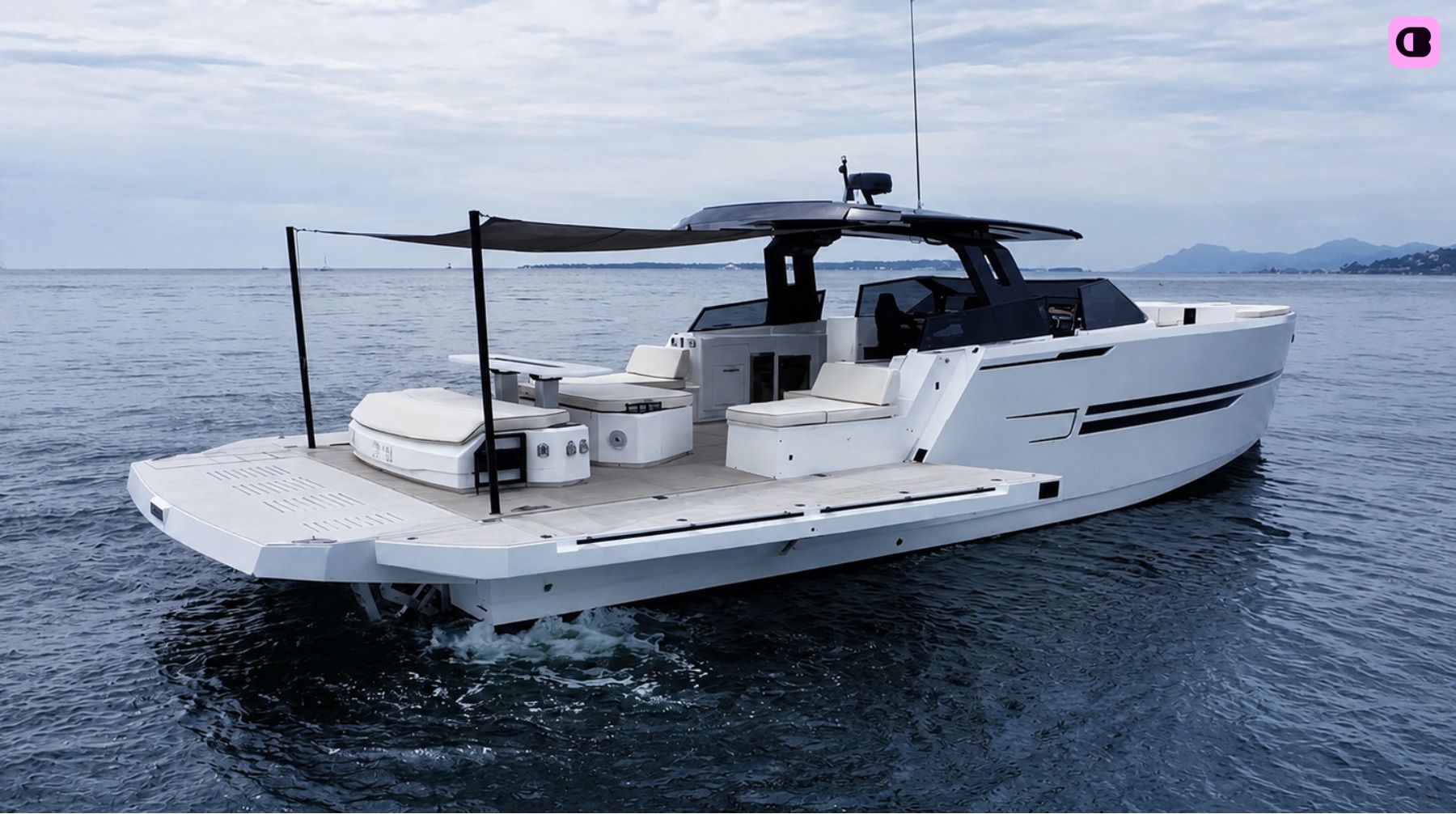 Bateau à moteur OKEA OKEAN 55 5