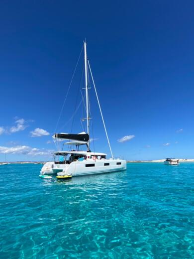 catamaran boat rentals mallorca