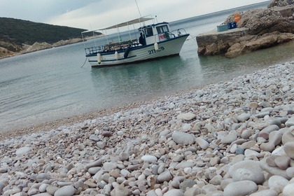 Rental Motorboat Adriatic 800 Cres