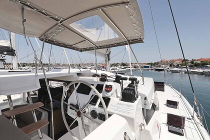 Location Catamaran Fountaine Pajot Fountaine Pajot Astrea 42 Biograd na Moru