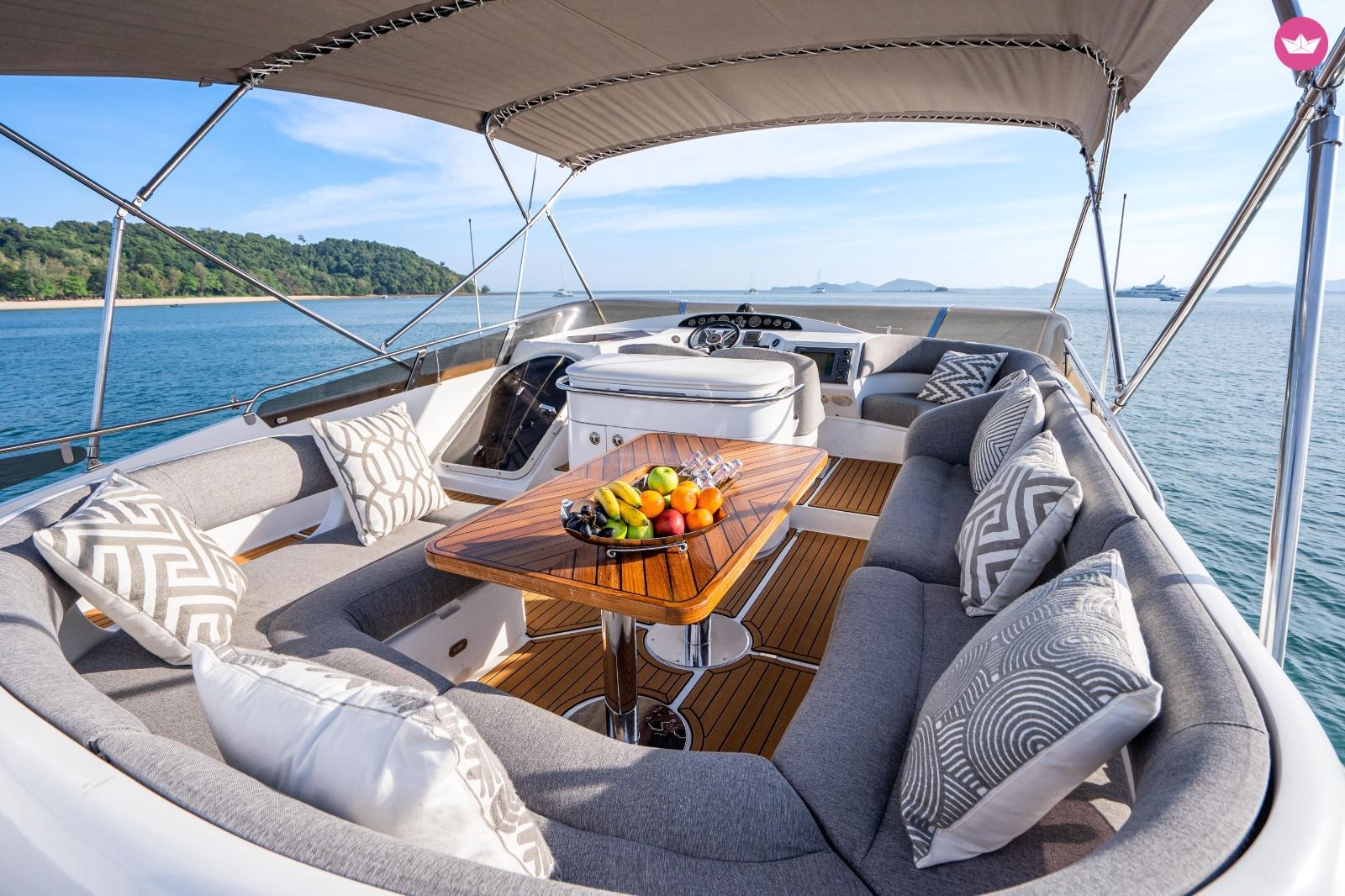 Yacht Princess 65 2100cv 6