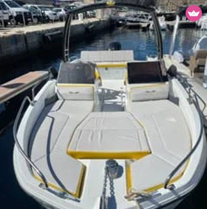 Bateau à moteur Beneteau flyer 6,6 200cv 2