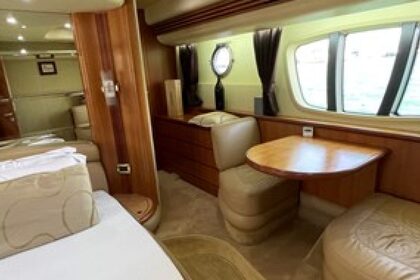 Azimut 68 Fly (2010)