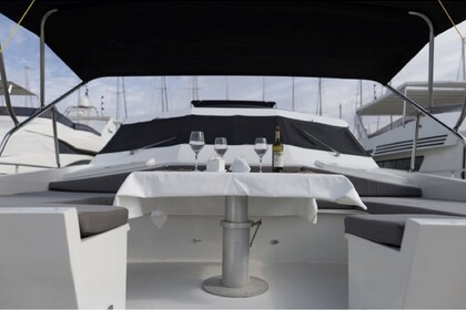 M398 Ultraluxury Motoryacht For Rent 6 People