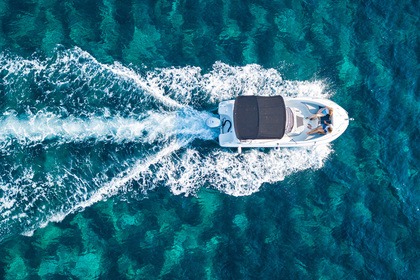 Atlantic 670 à louer avec skipper à Trogir
