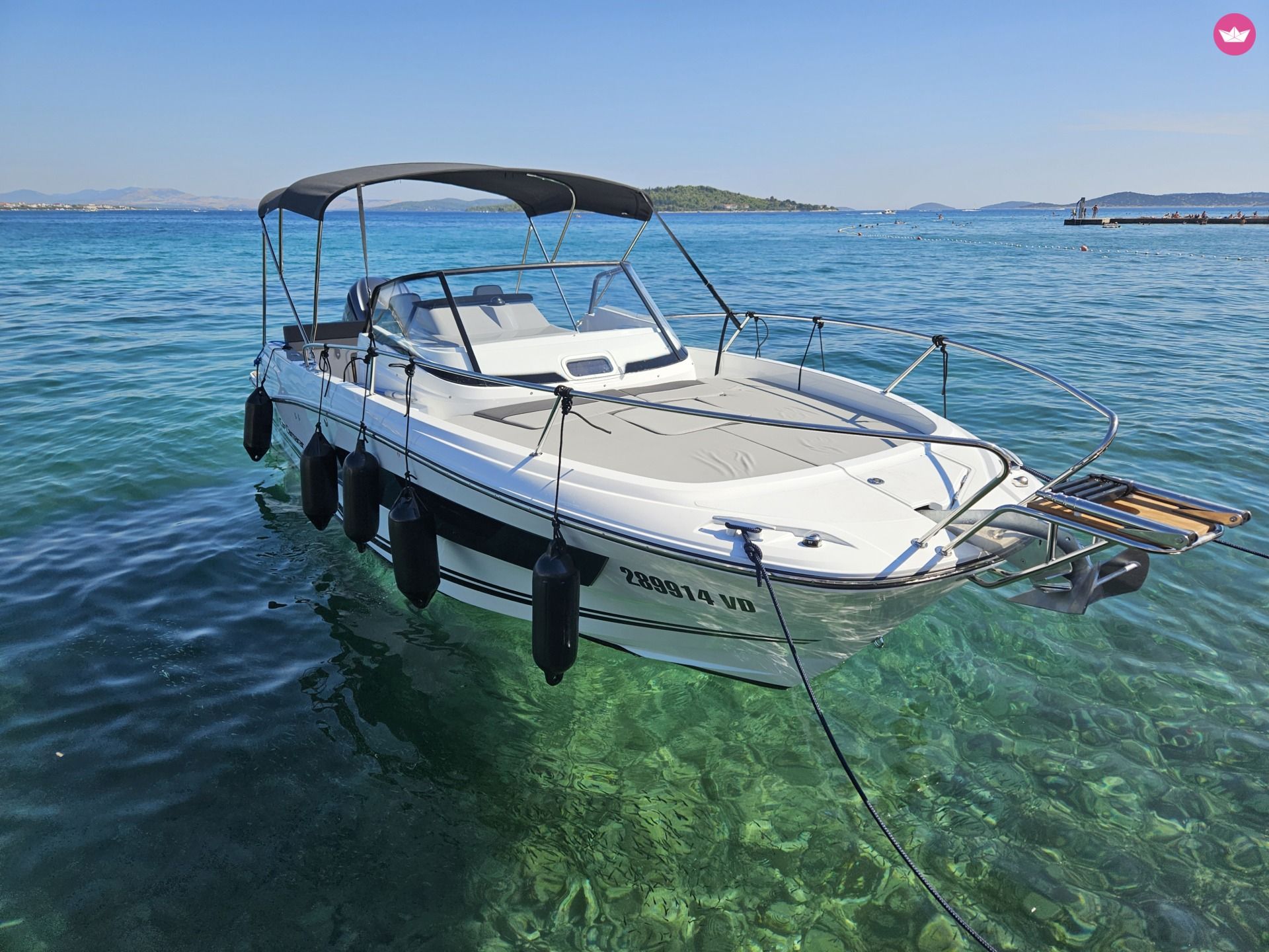 Bateau à moteur Jeanneau Cap Camarat 7.5 Wa 300cv 2