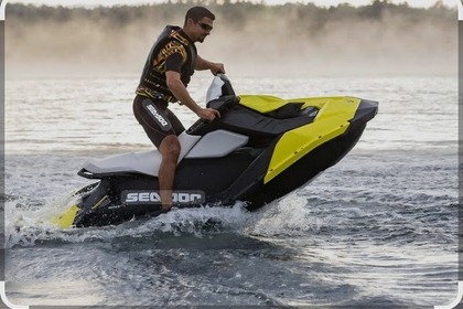 Hire Jet ski SEA DOO SEA DOO SPARK TRIXX Rovinj