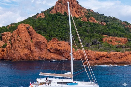 Location Catamaran Galathea 65 Saint-Tropez
