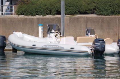 Location Bateau à moteur Capelli Capelli Tempest 605 Quiberon