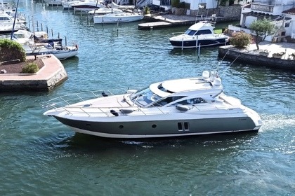 Hire Motor yacht Sessa Marine C52 Positano