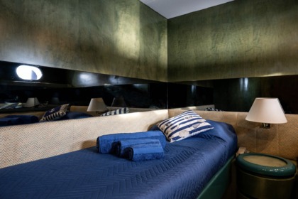 Luxury Sanlorenzo 22m Yacht in Sardinia