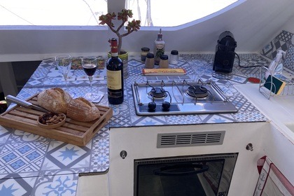 Porquerolles en Catamaran a voiles