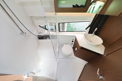 Hire Motorboat  Antares 11 Fly OB Pirovac