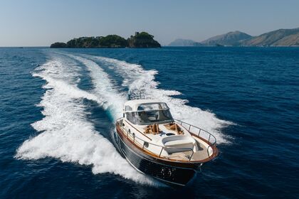 Charter Motorboat APREAMARE COMFORT Sorrento