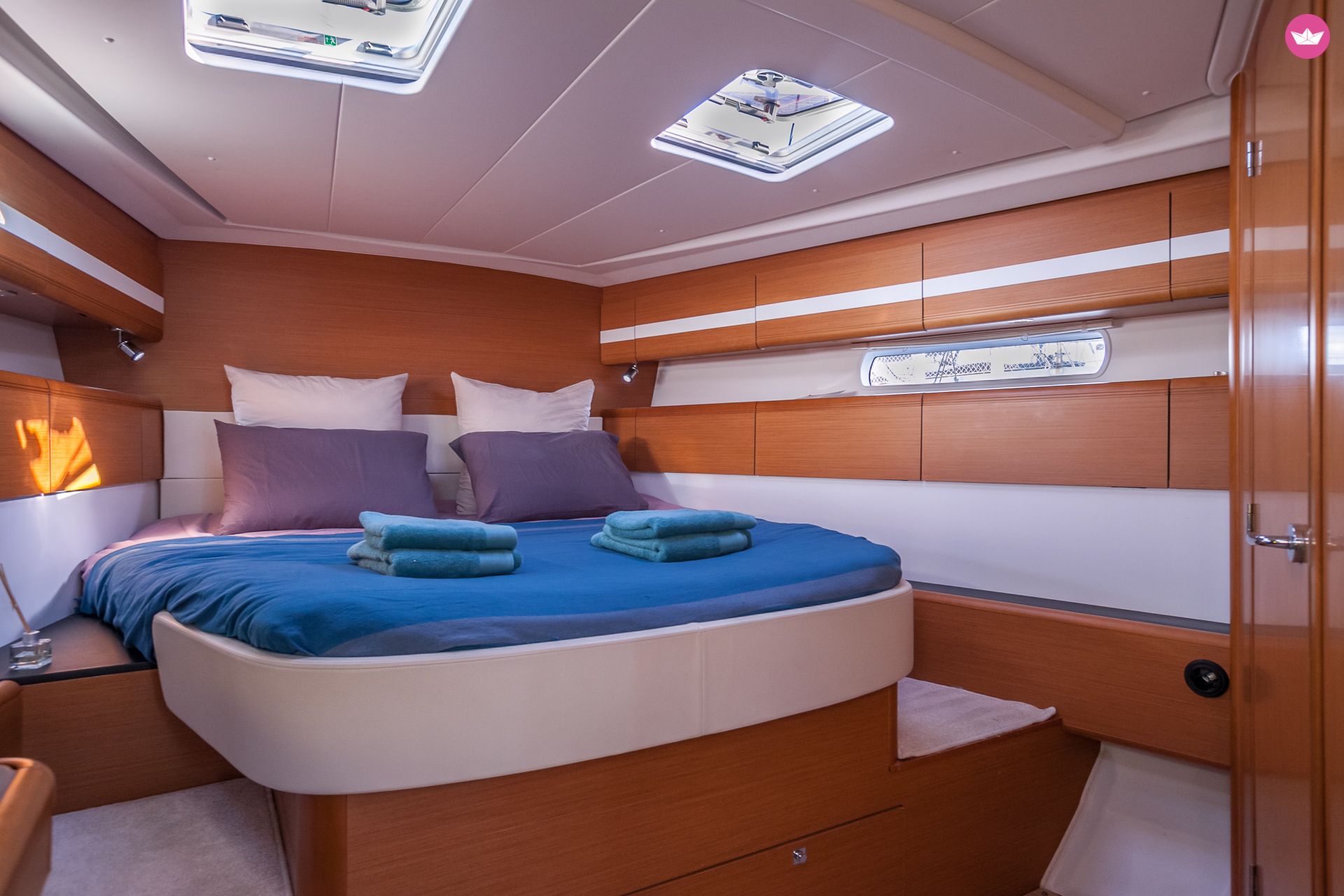 41 вояж. Хостел артист на китай-городе. Wow ответы лувр. Гостиница вояж шерегеш. Мини-отель вояж.