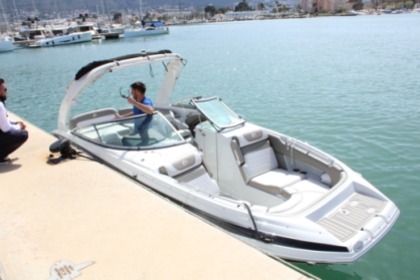 Charter Motorboat Crownline E255 Dénia