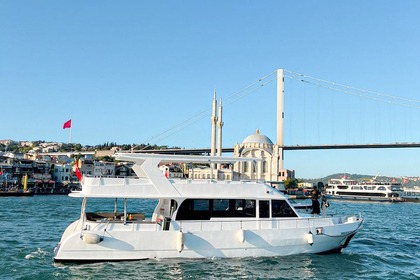 Private Event Yacht for 35 Guests – Group & Celebration Cruise