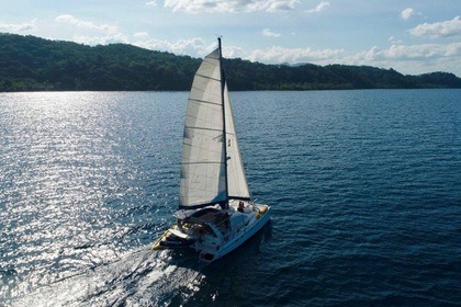 Hire Catamaran Leopard 42ft San Blas Islands