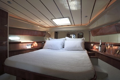 Ferretti 53 flybridge