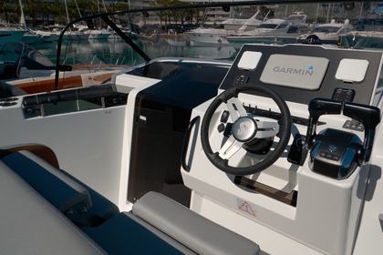 Location Bateau à moteur Beneteau Flyer 9 Sundeck Villeneuve-Loubet