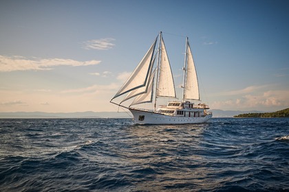 Charter Sailing yacht Corsario Custom Split