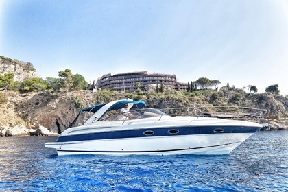 Miete Motorboot BAVARIA 32 Sport Giardini-Naxos