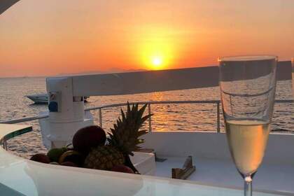 Hyra båt Motorbåt Falcon 92 Mykonos