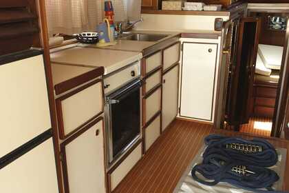 Hatteras 36 Convertible • Amalfi Coast